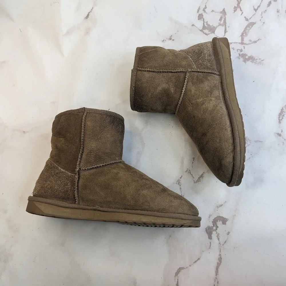 Emu Australia Boot Womens 8 Chestnut Short Ankle Bootie Shearling Stinger Mini